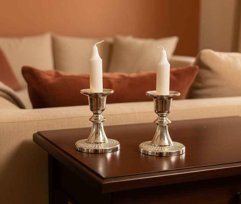 Candle holder set of 2 Diamond design base